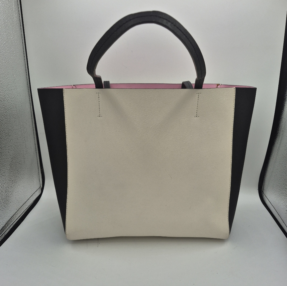 kate spade Disney Miss Piggy " Who,moi?" Haillie Tote - Picture 4 of 11